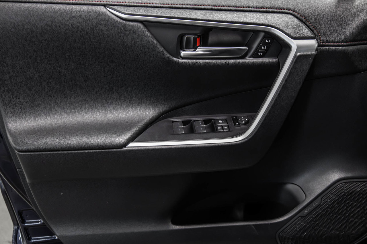 2023 Toyota RAV4 Prime XSE-14