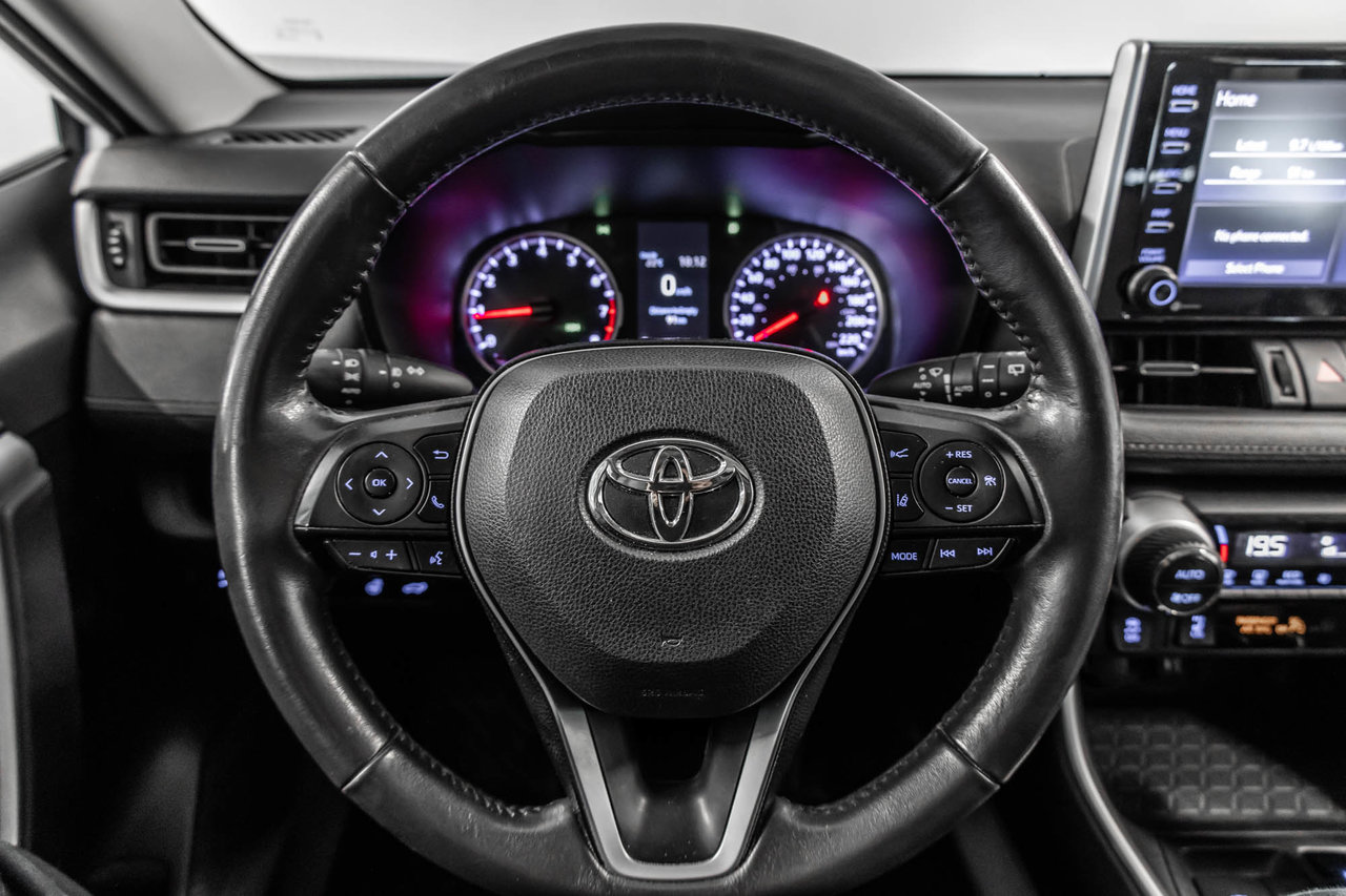 2019 Toyota RAV4 XLE-17
