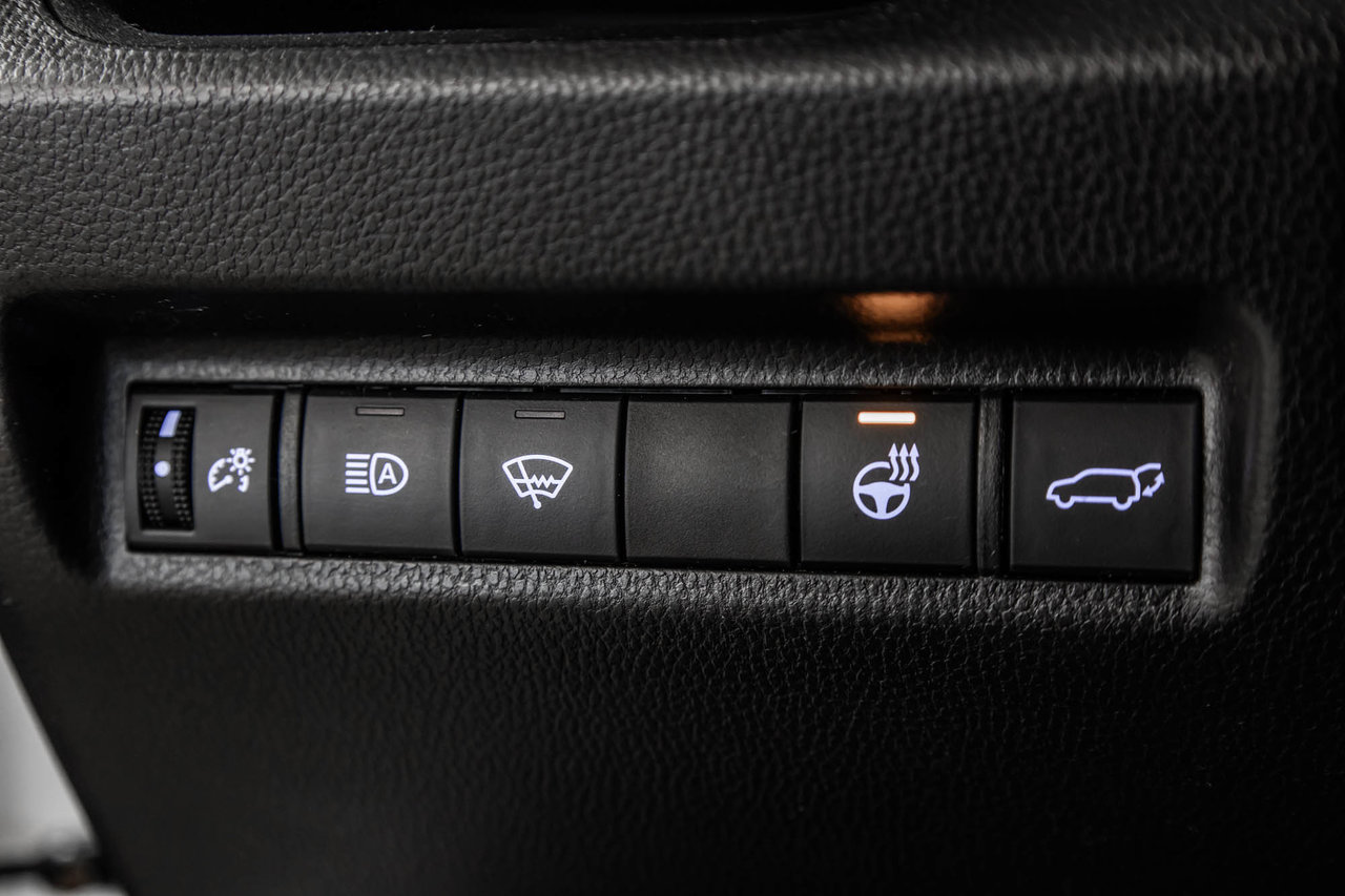 2019 Toyota RAV4 XLE-16