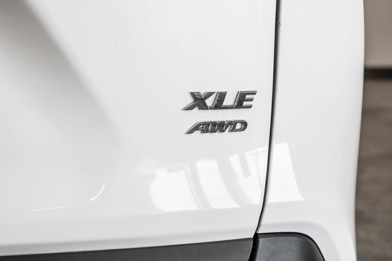 2019 Toyota RAV4 XLE-9