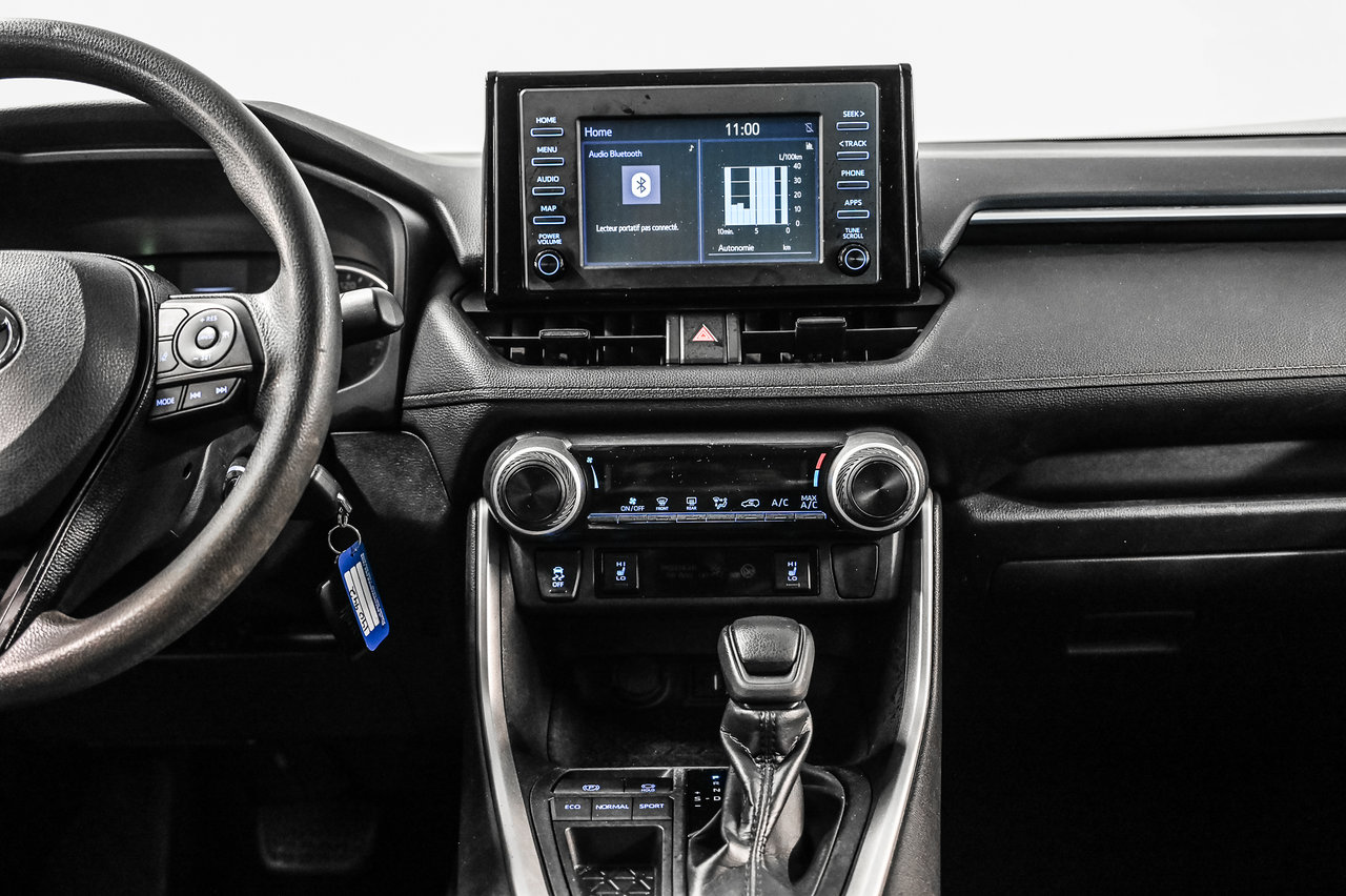 2019 Toyota RAV4 LE-18
