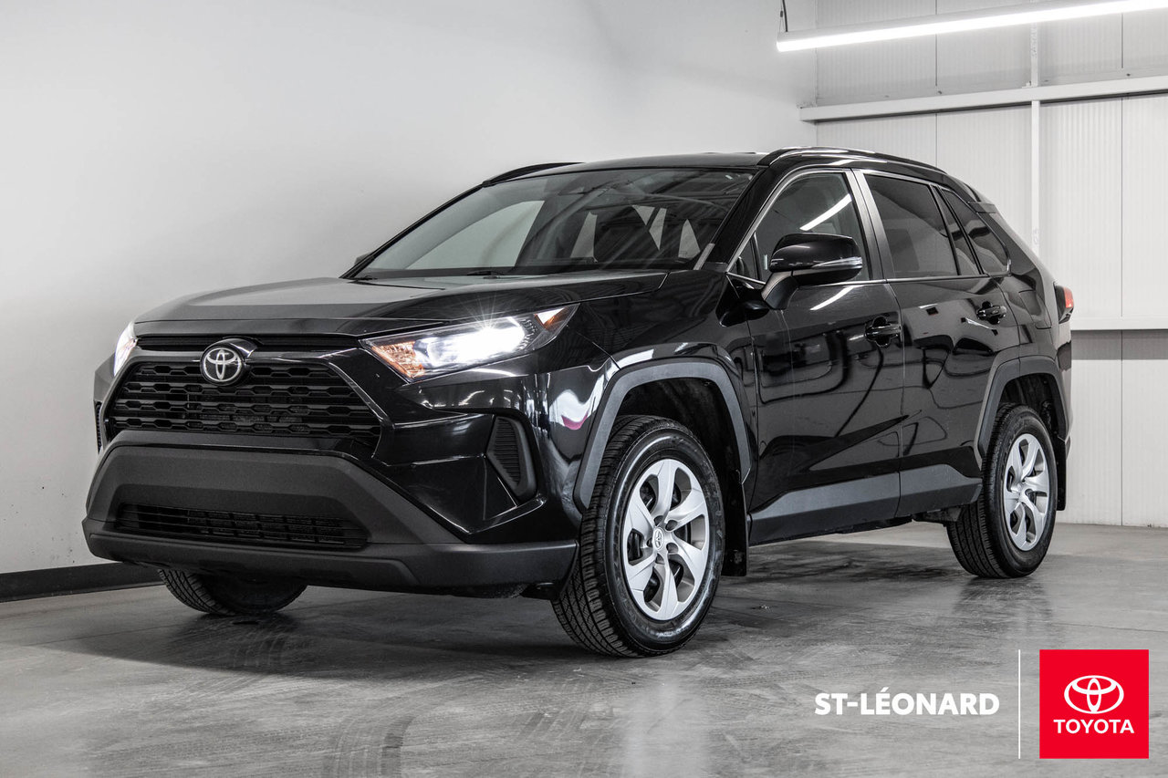 Toyota RAV4 LE 2021-0