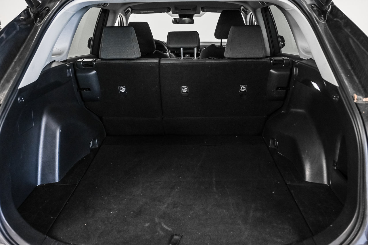 2022 Toyota RAV4 LE-8