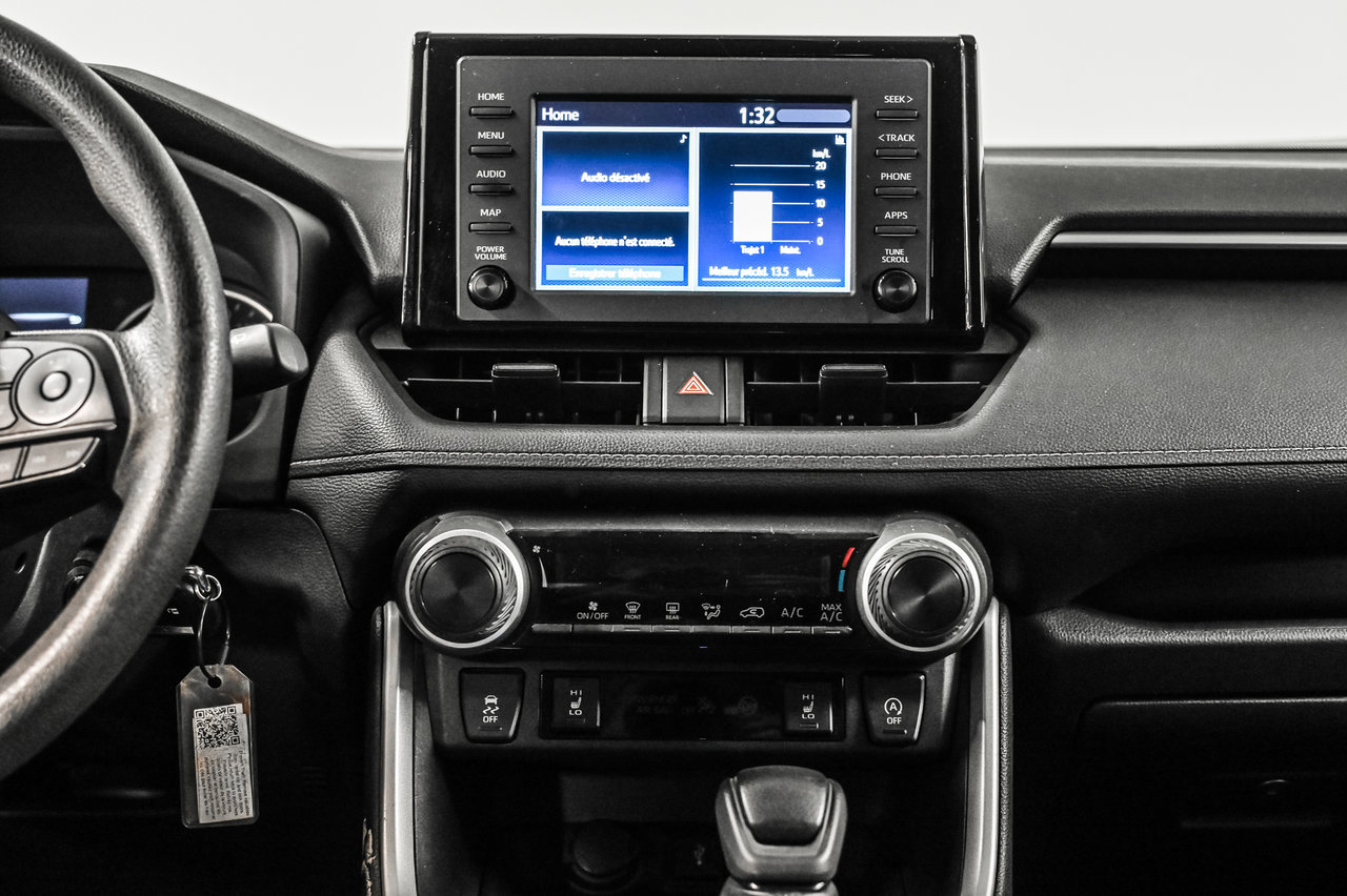 2022 Toyota RAV4 LE-18