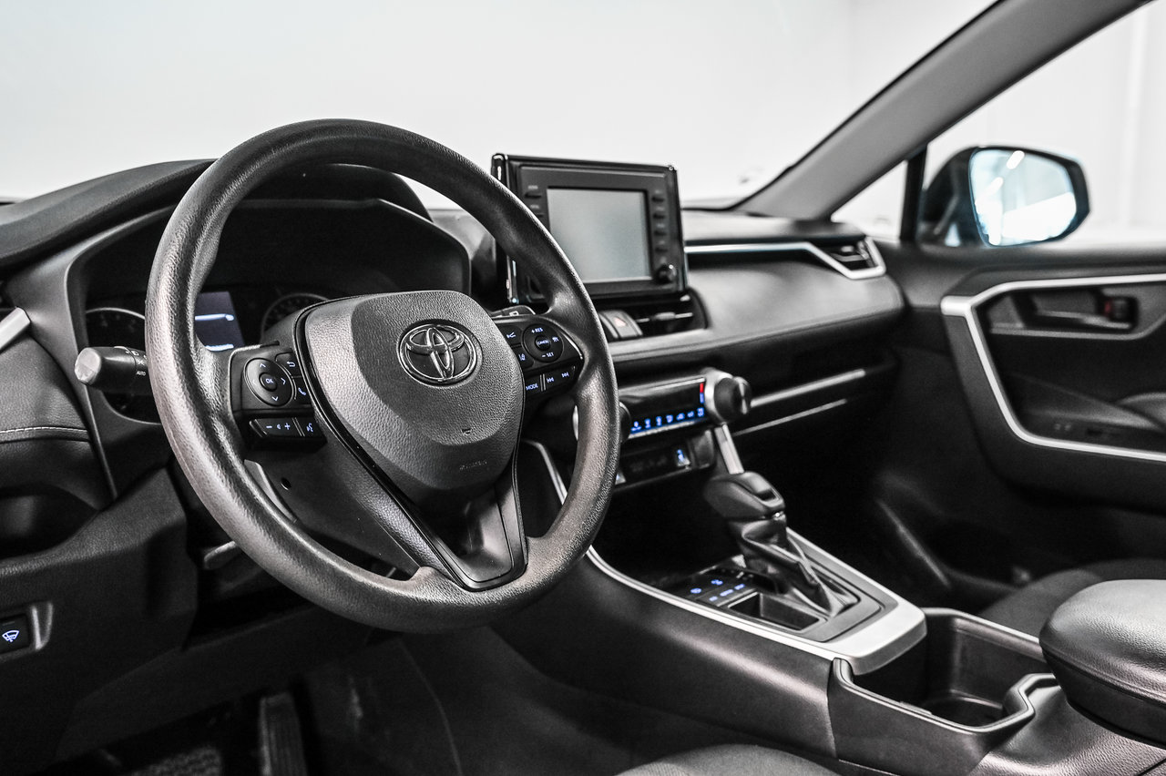 2022 Toyota RAV4 LE-7