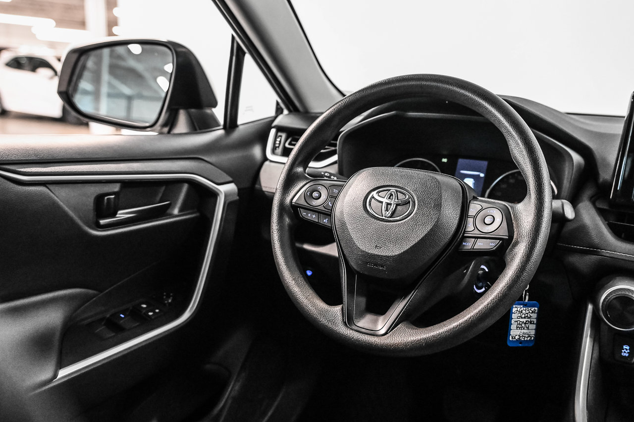 2022 Toyota RAV4 LE-17