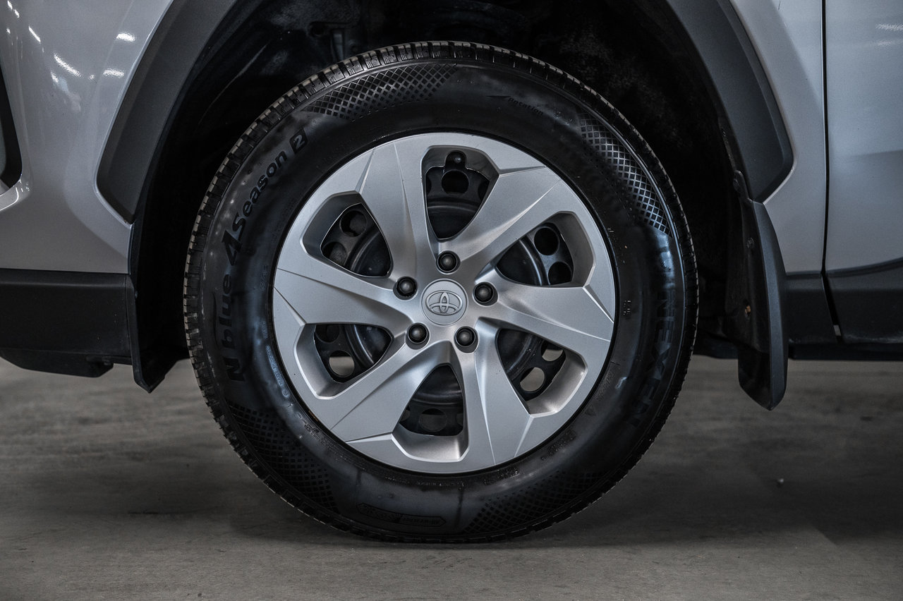 2023 Toyota RAV4 LE-3