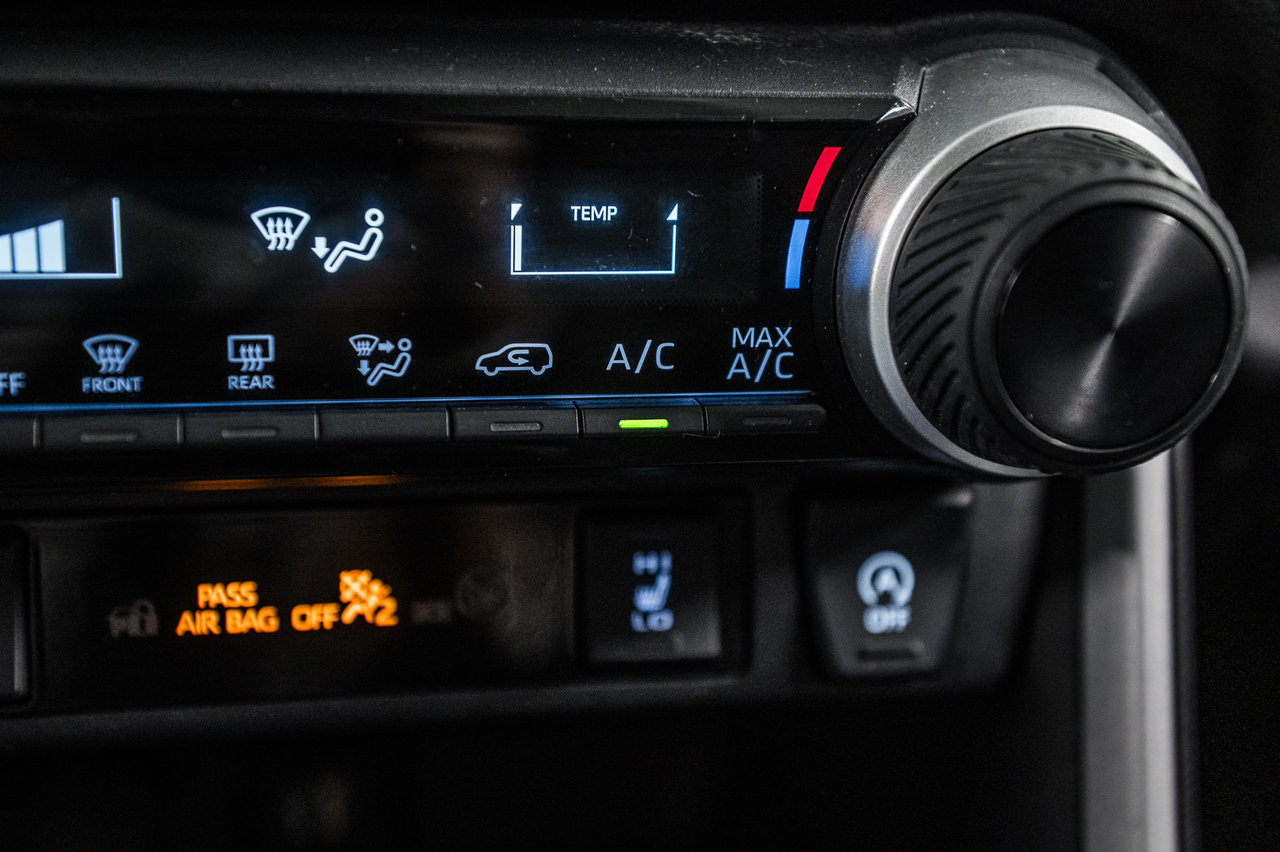 2023 Toyota RAV4 LE-21