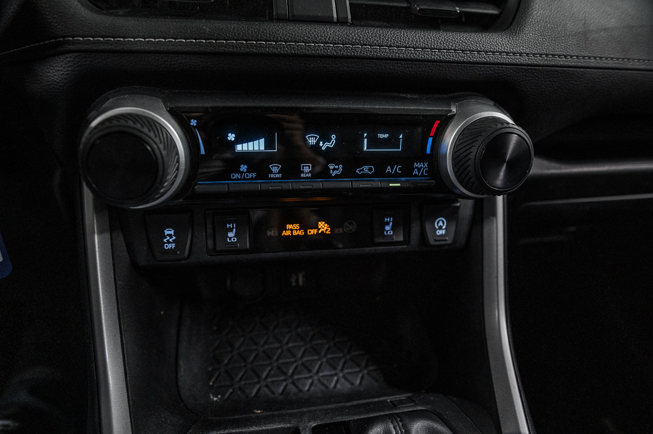 2023 Toyota RAV4 LE-19