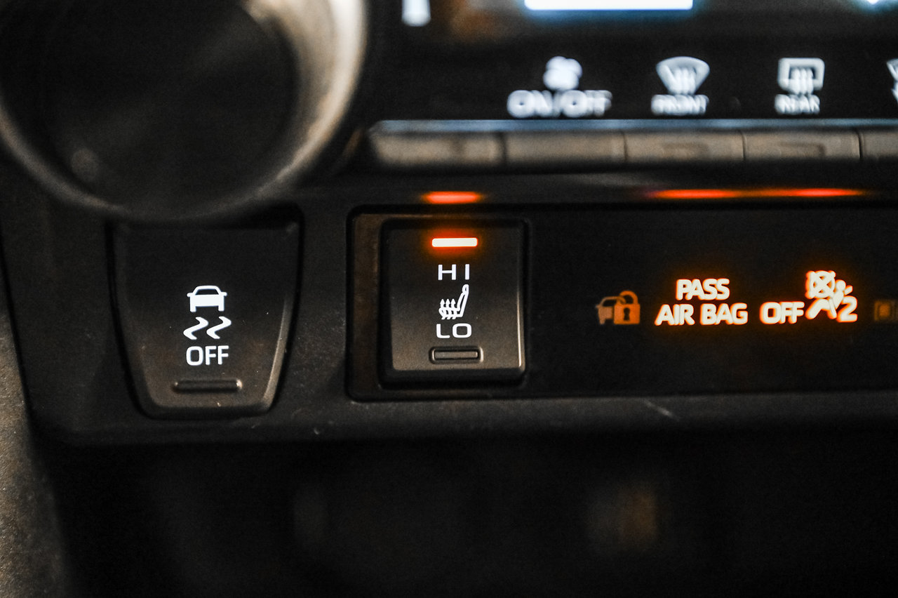 2023 Toyota RAV4 LE-15