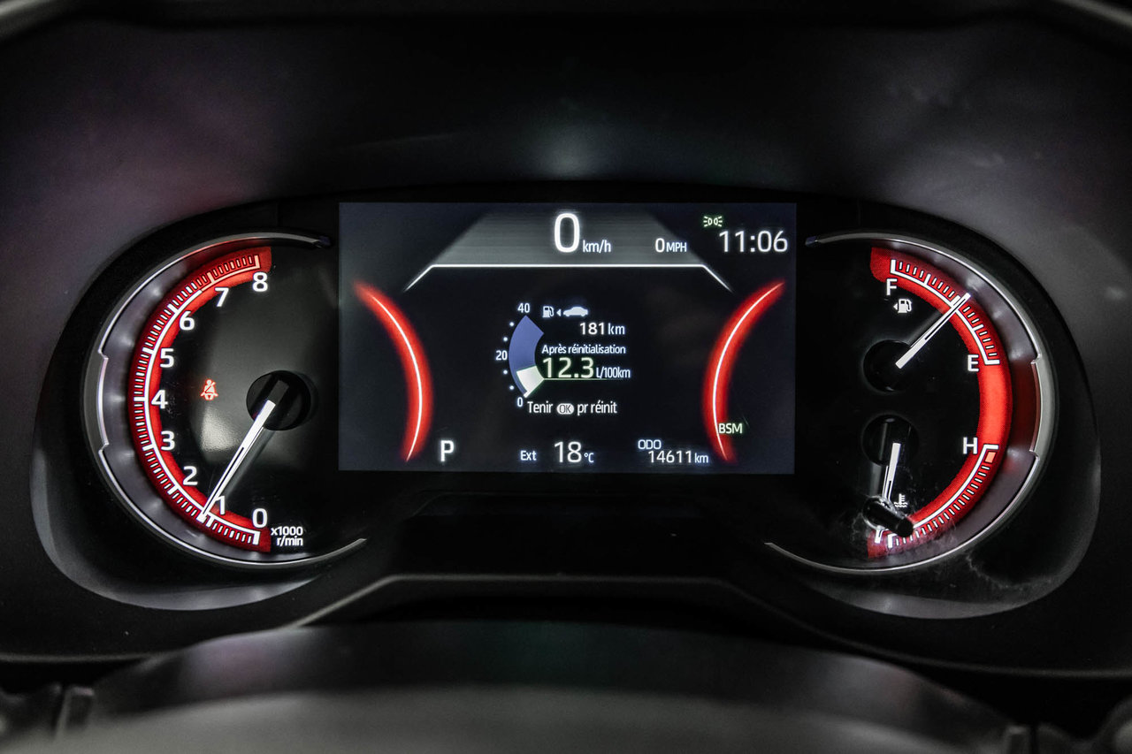 Toyota RAV4 XLE 2023-18