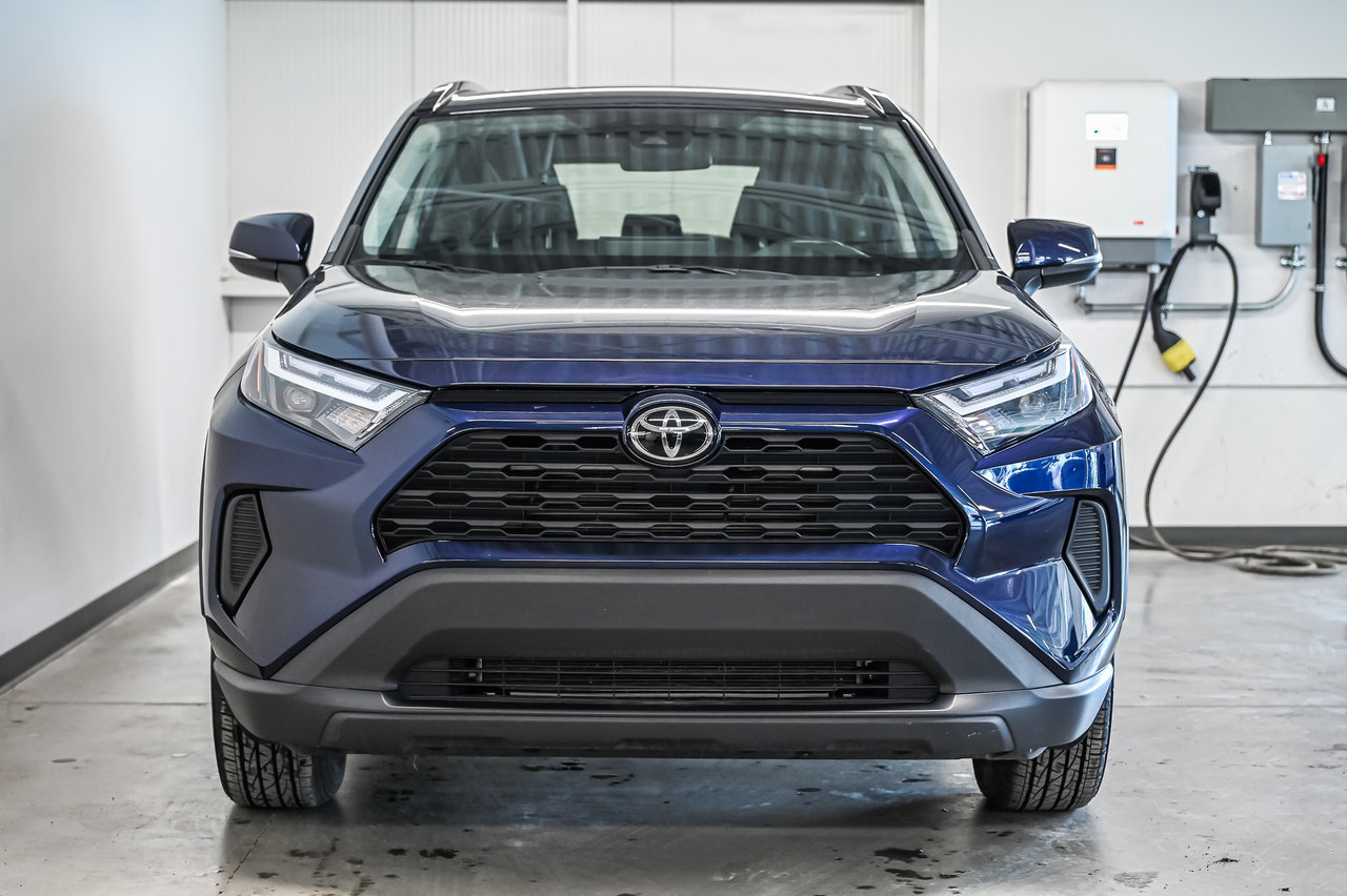 Toyota RAV4 XLE 2023-1