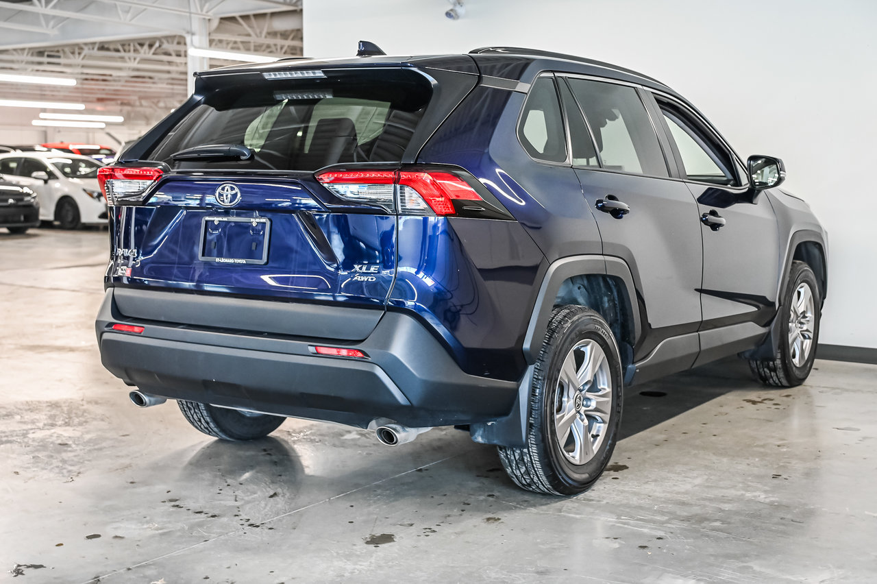 Toyota RAV4 XLE 2023-6