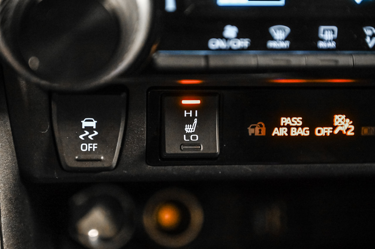 Toyota RAV4 LE 2024-15