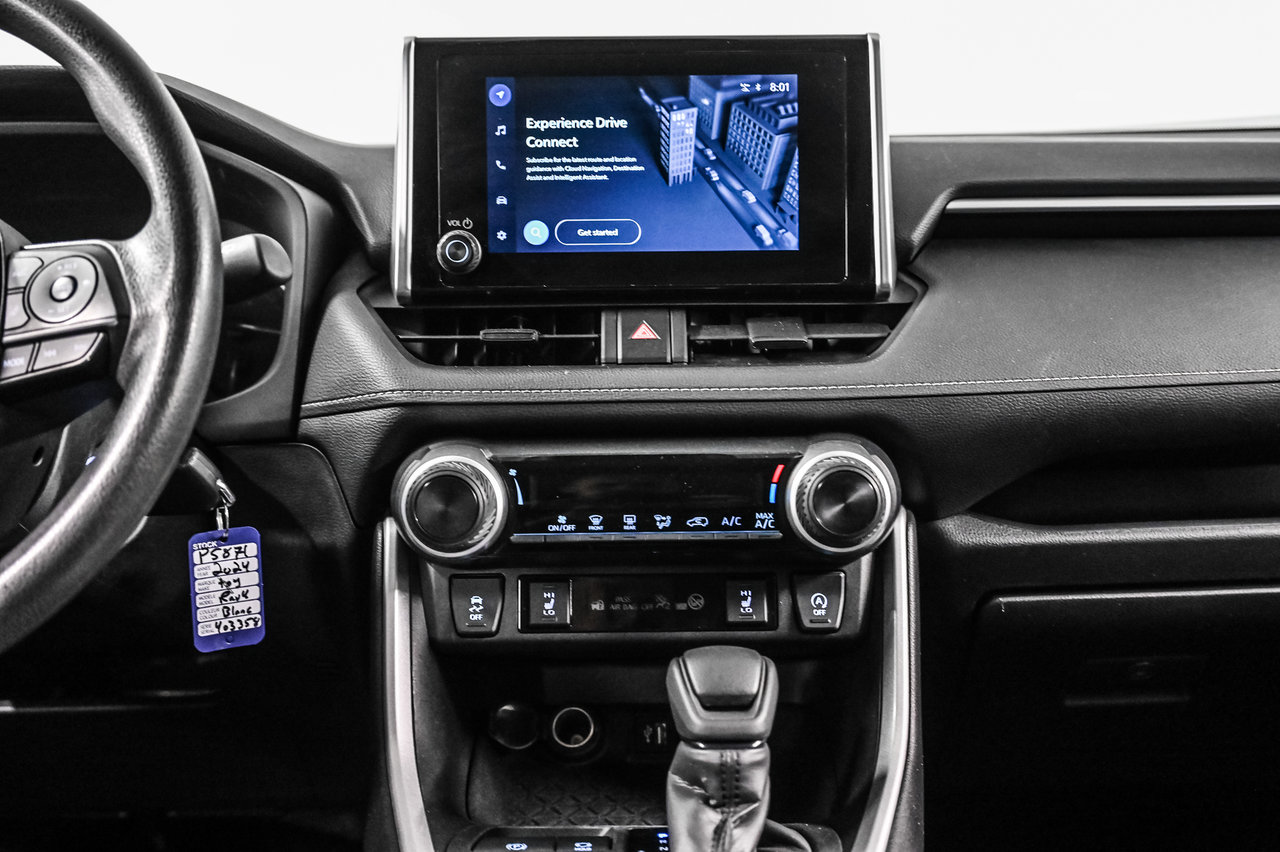 Toyota RAV4 LE 2024-21