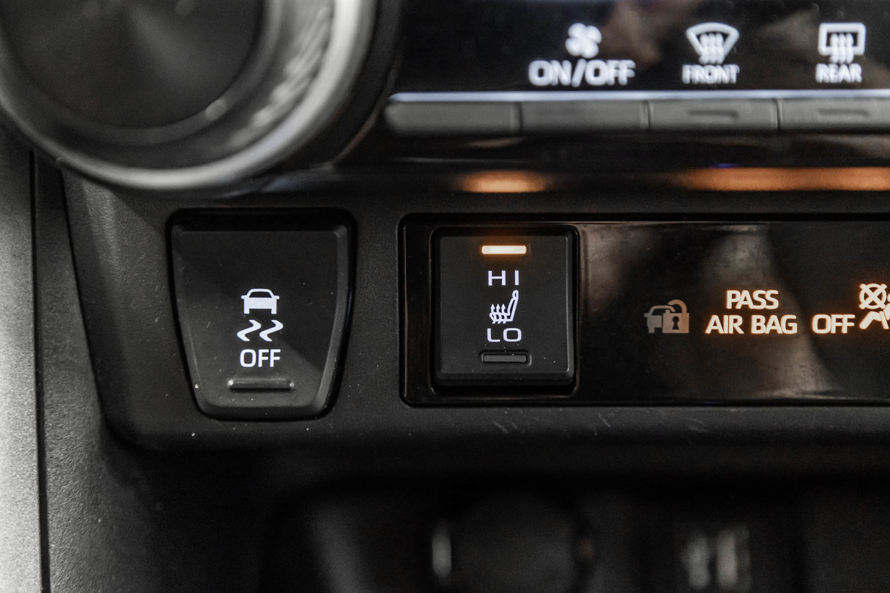 2024 Toyota RAV4 LE-20