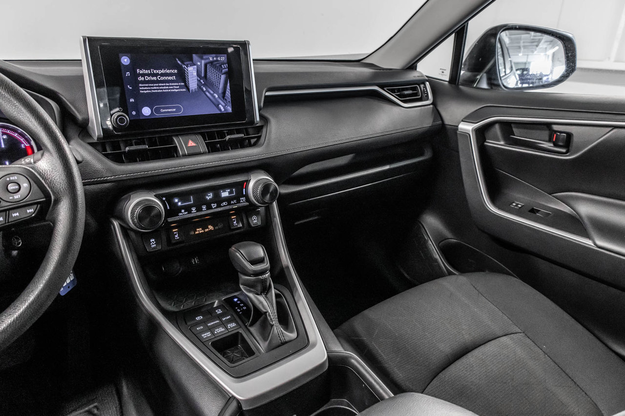 2024 Toyota RAV4 LE-16