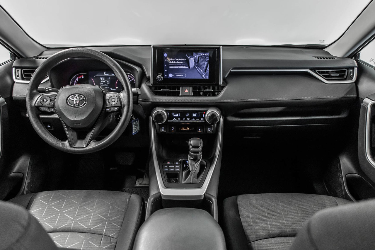 Toyota RAV4 LE 2024-27