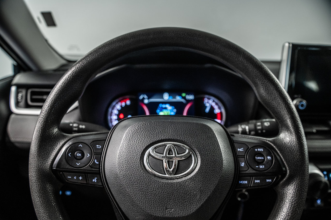 2024 Toyota RAV4 LE-15