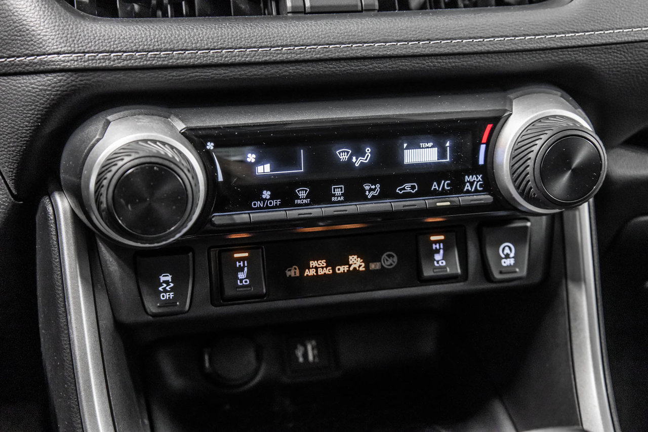 2024 Toyota RAV4 LE-19