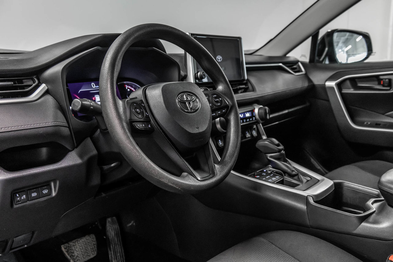 2024 Toyota RAV4 LE-13