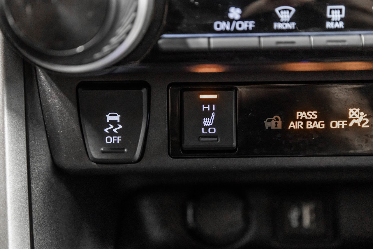 2024 Toyota RAV4 LE-21