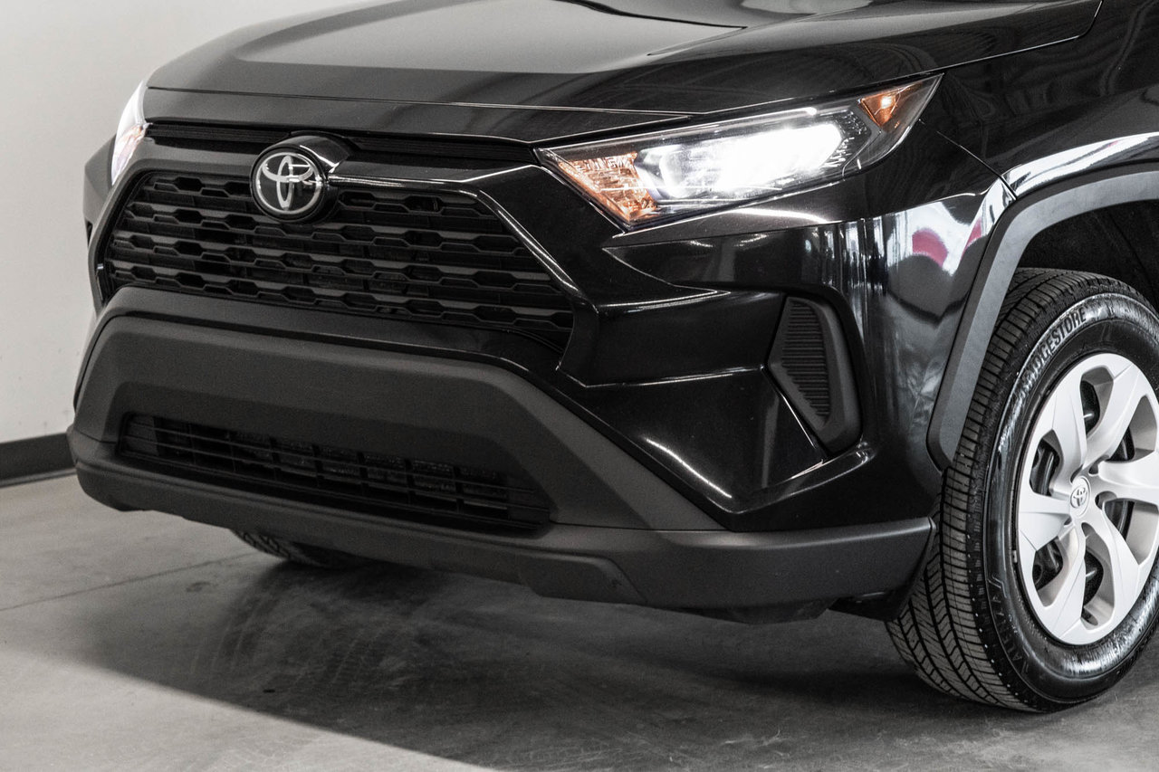 2024 Toyota RAV4 LE-2