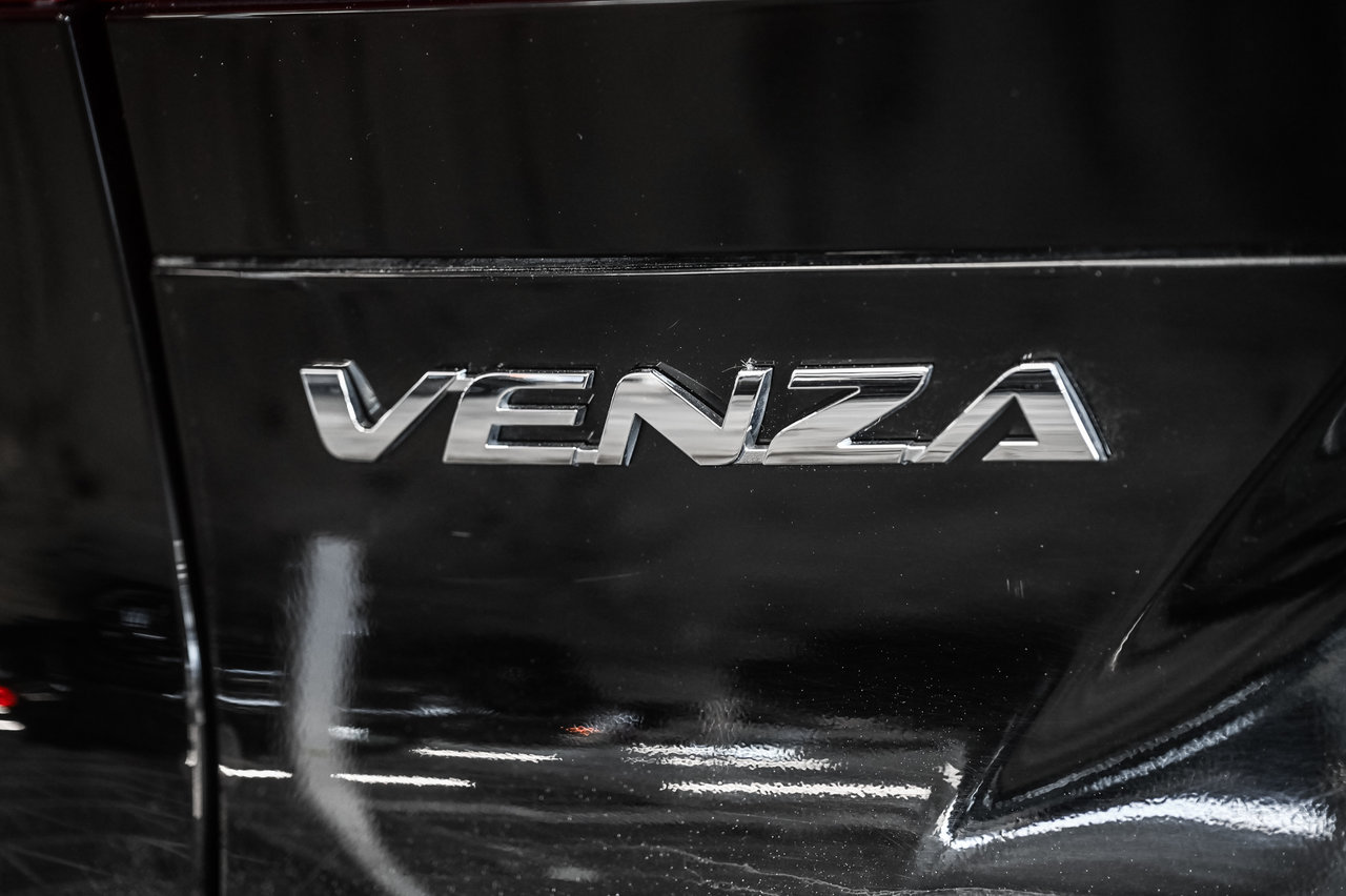 Toyota Venza LE 2024-6