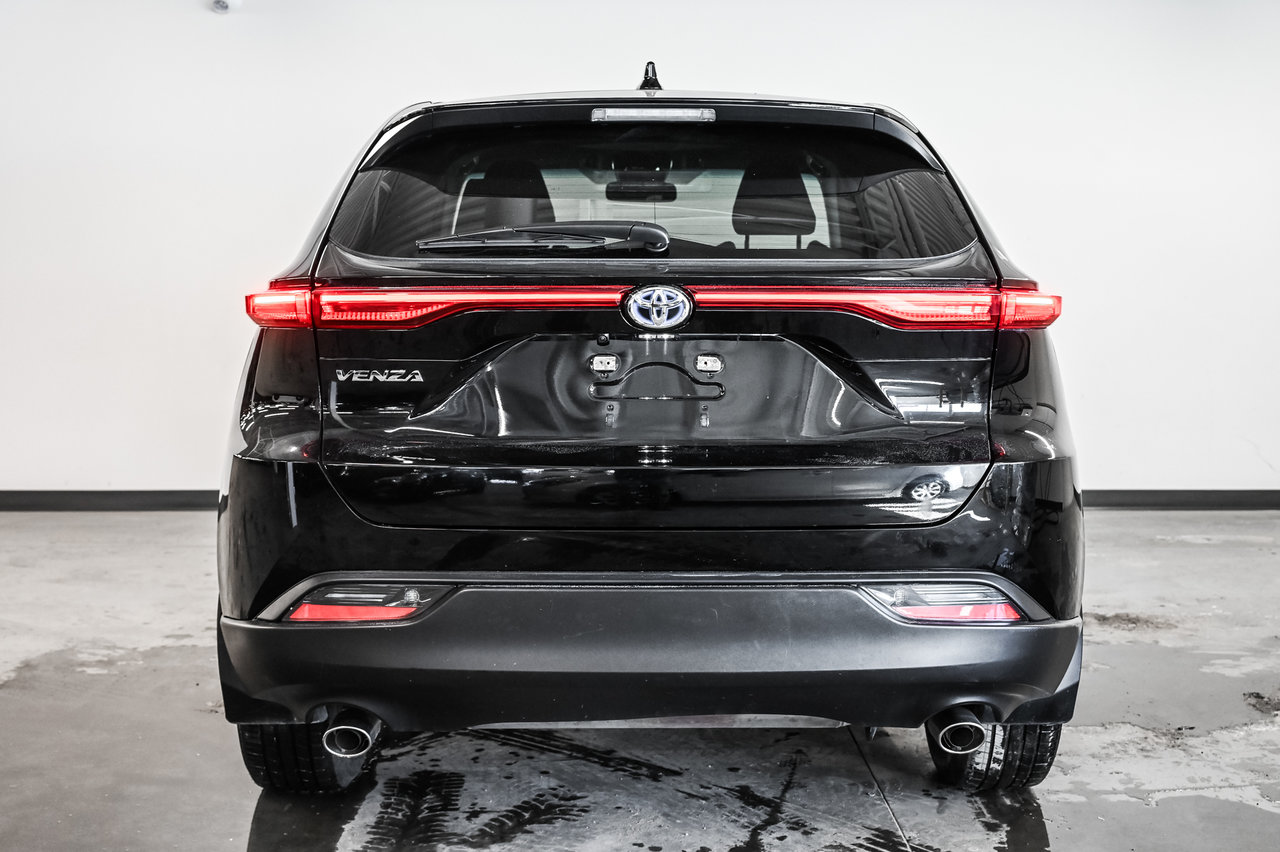 Toyota Venza LE 2024-5