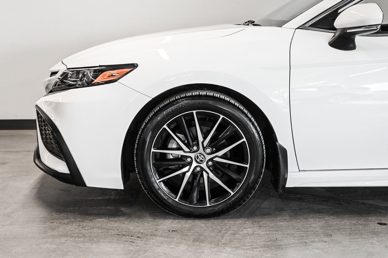 2023 Toyota Camry Hybrid SE-3