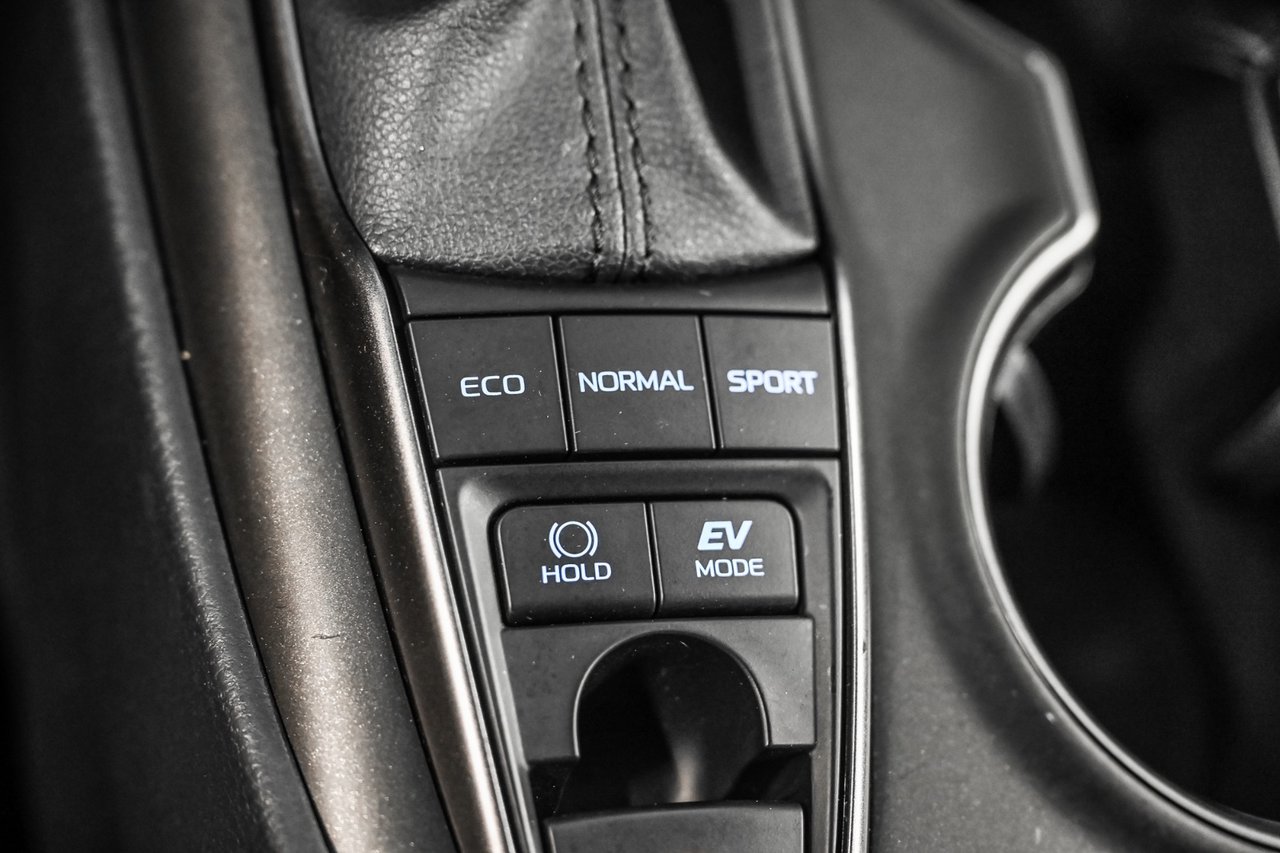 2023 Toyota Camry Hybrid SE-15