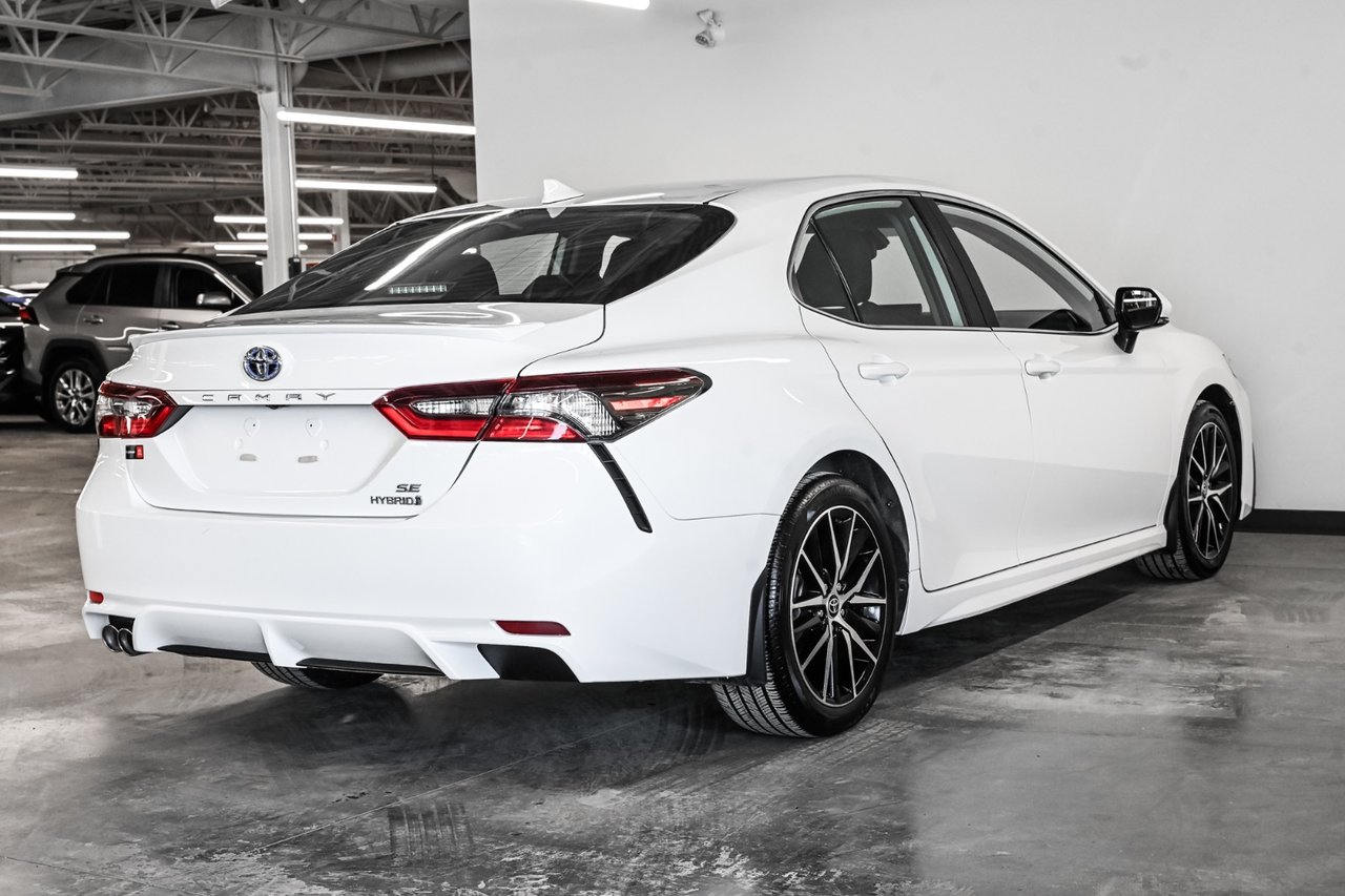 2023 Toyota Camry Hybrid SE-7