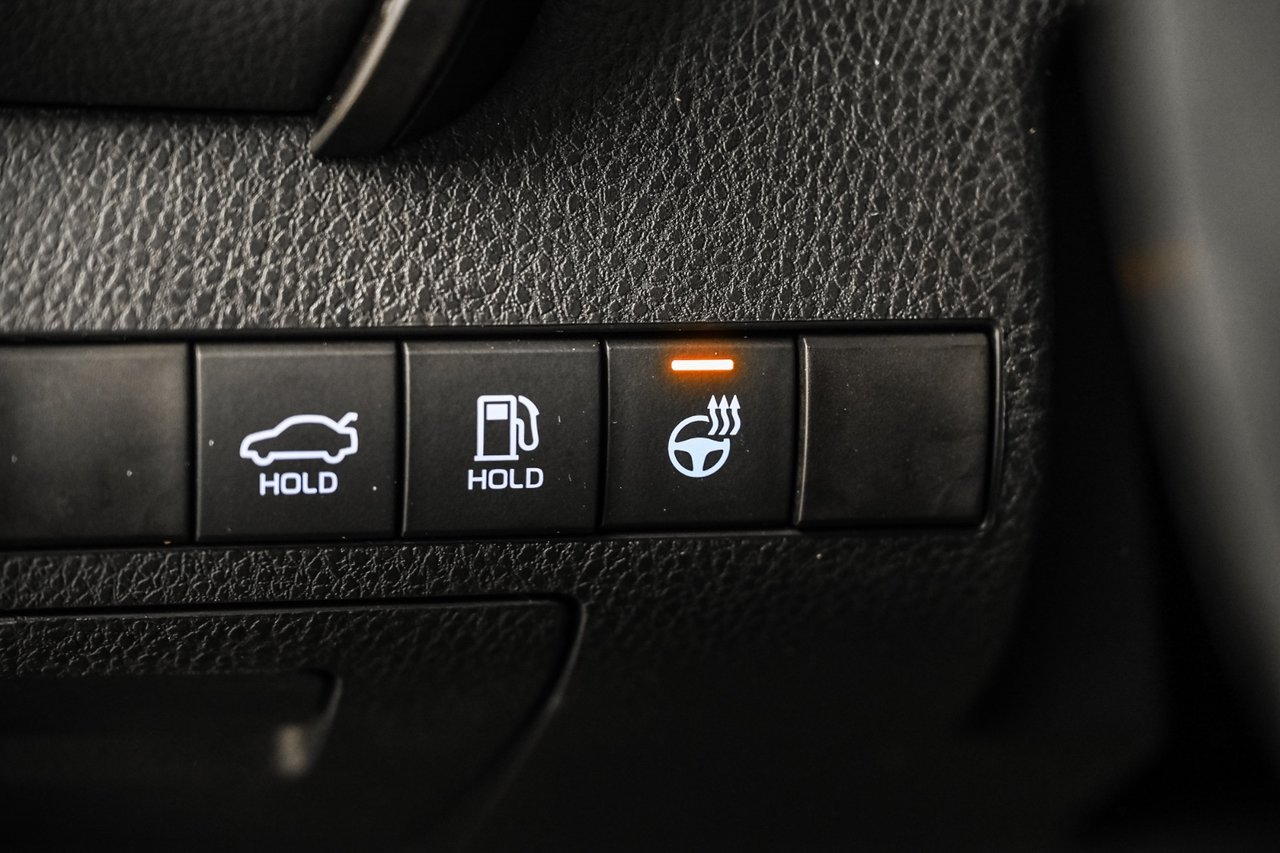 2023 Toyota Camry Hybrid SE-11