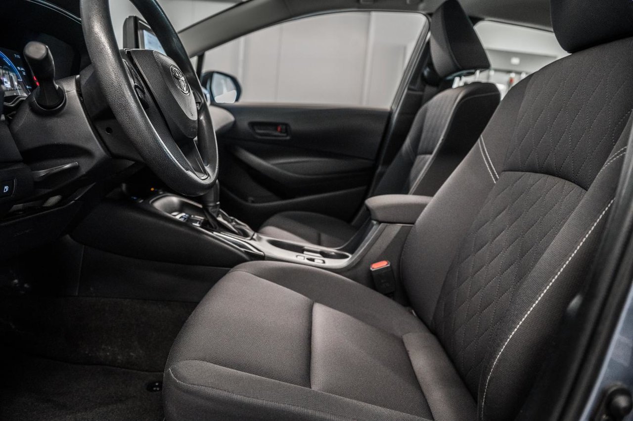 2023 Toyota Corolla Hybrid LE-13