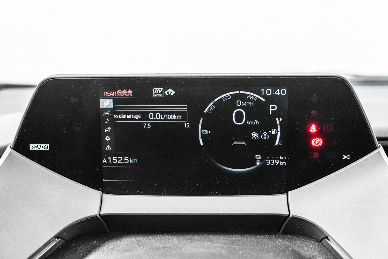 Toyota Prius Plug-In Hybrid SE 2025-12