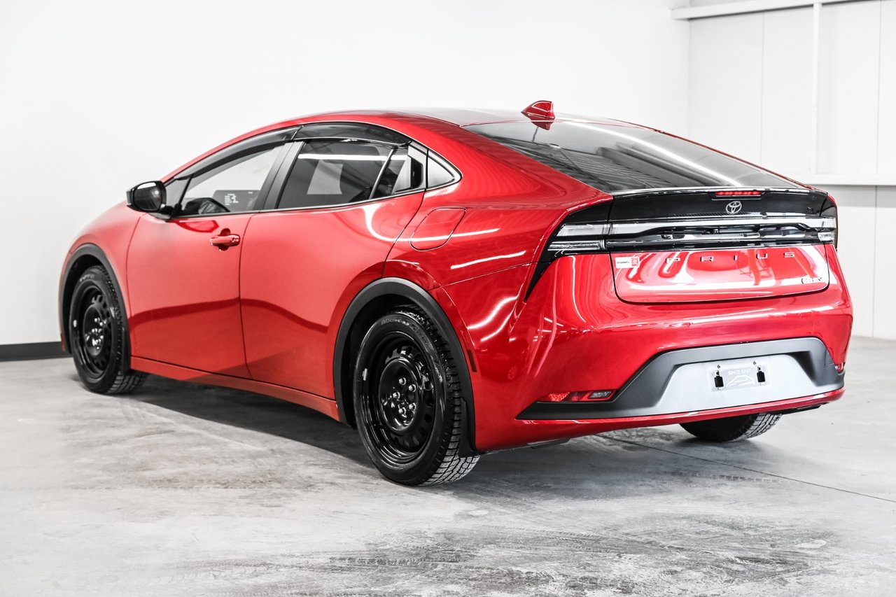 Toyota Prius Plug-In Hybrid SE 2025-3