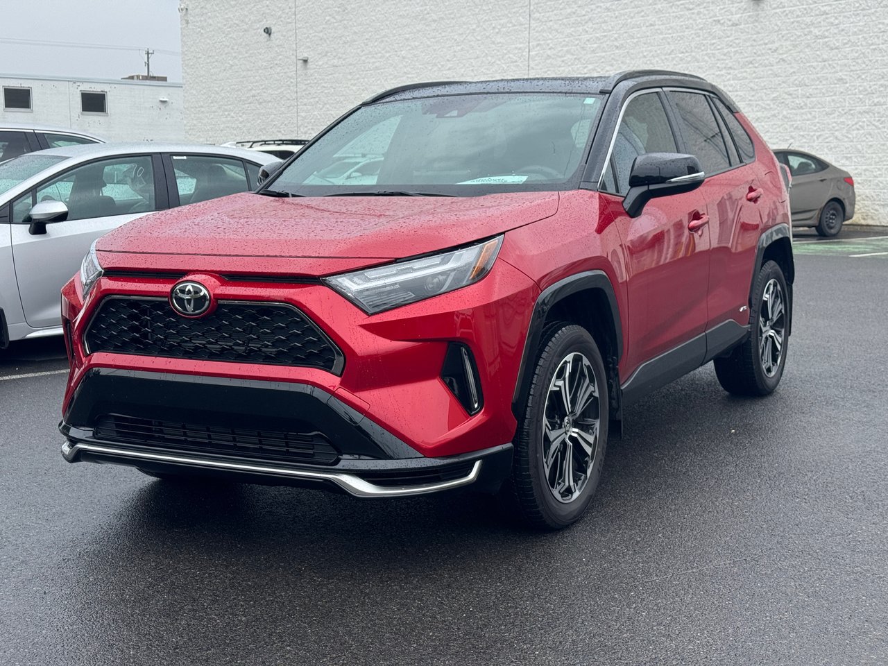 2025 Toyota RAV4 Plug-In Hybrid XSE-0