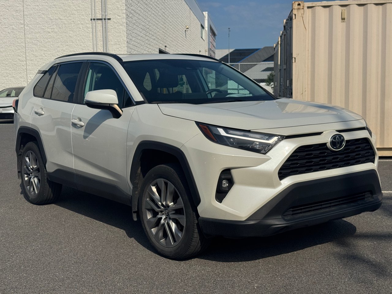 2022 Toyota RAV4 XLE-1