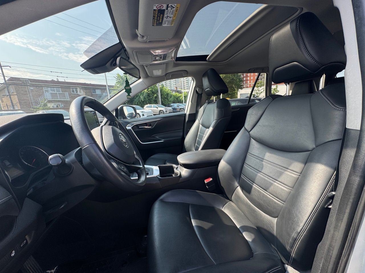 2022 Toyota RAV4 XLE-4