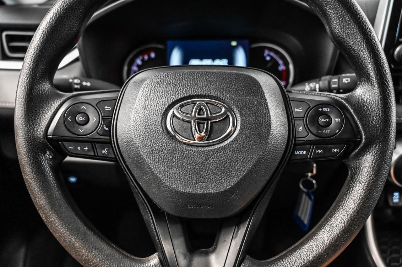 2023 Toyota RAV4 LE-12