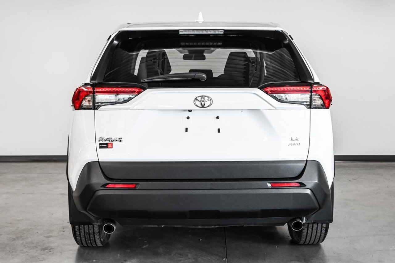 2023 Toyota RAV4 LE-5
