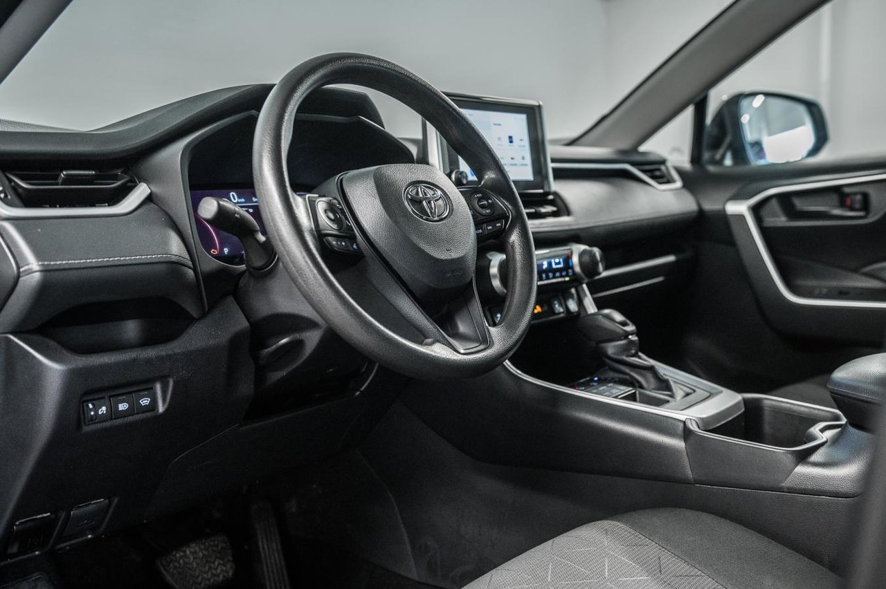 2024 Toyota RAV4 LE-14