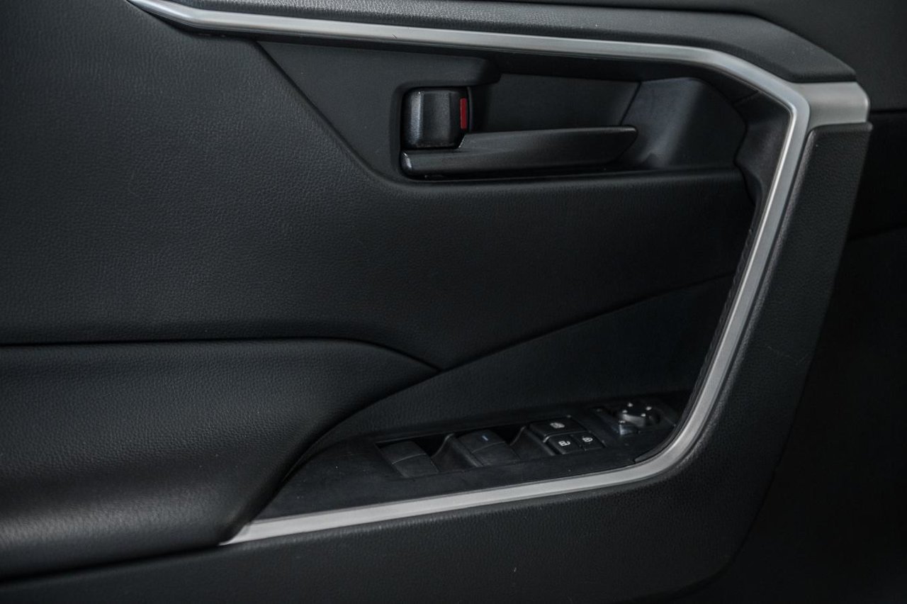 2024 Toyota RAV4 LE-12