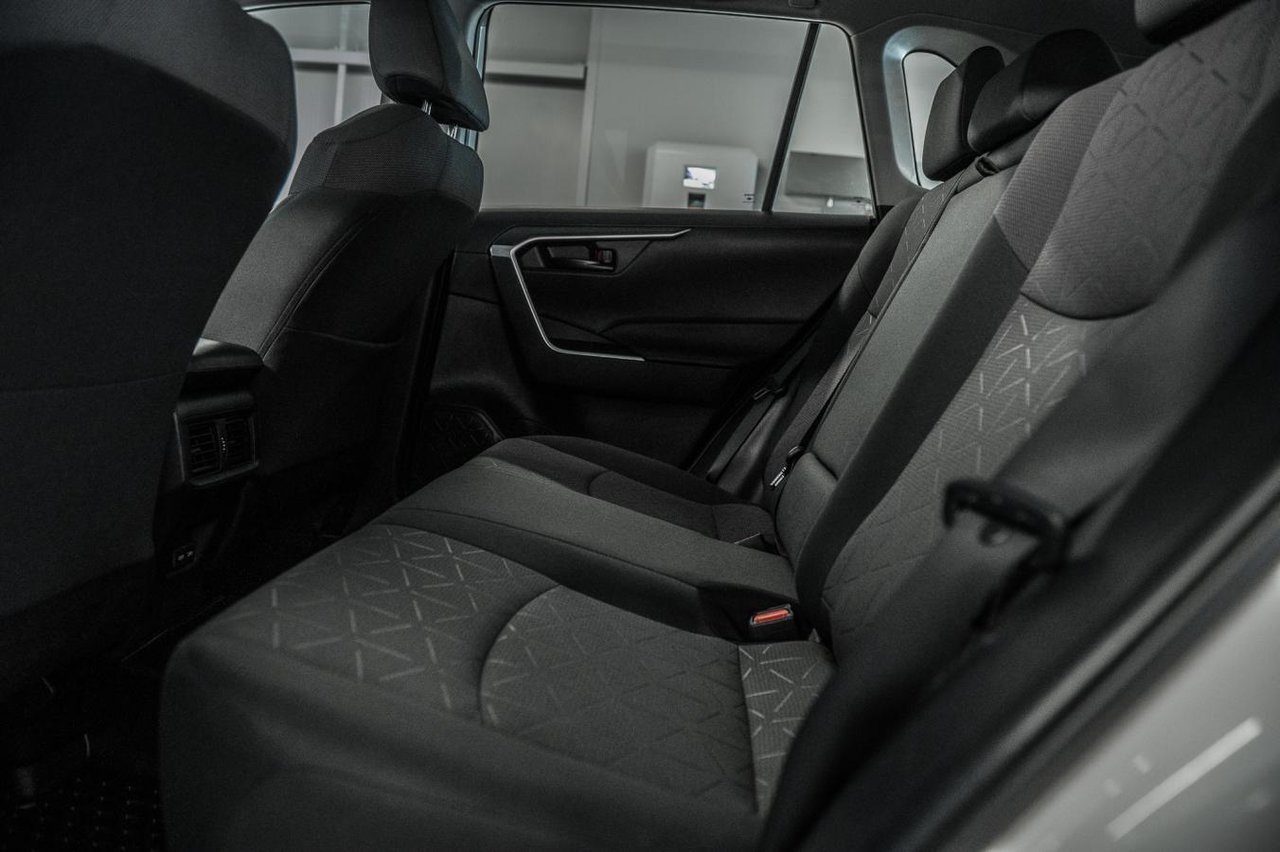 2024 Toyota RAV4 LE-25