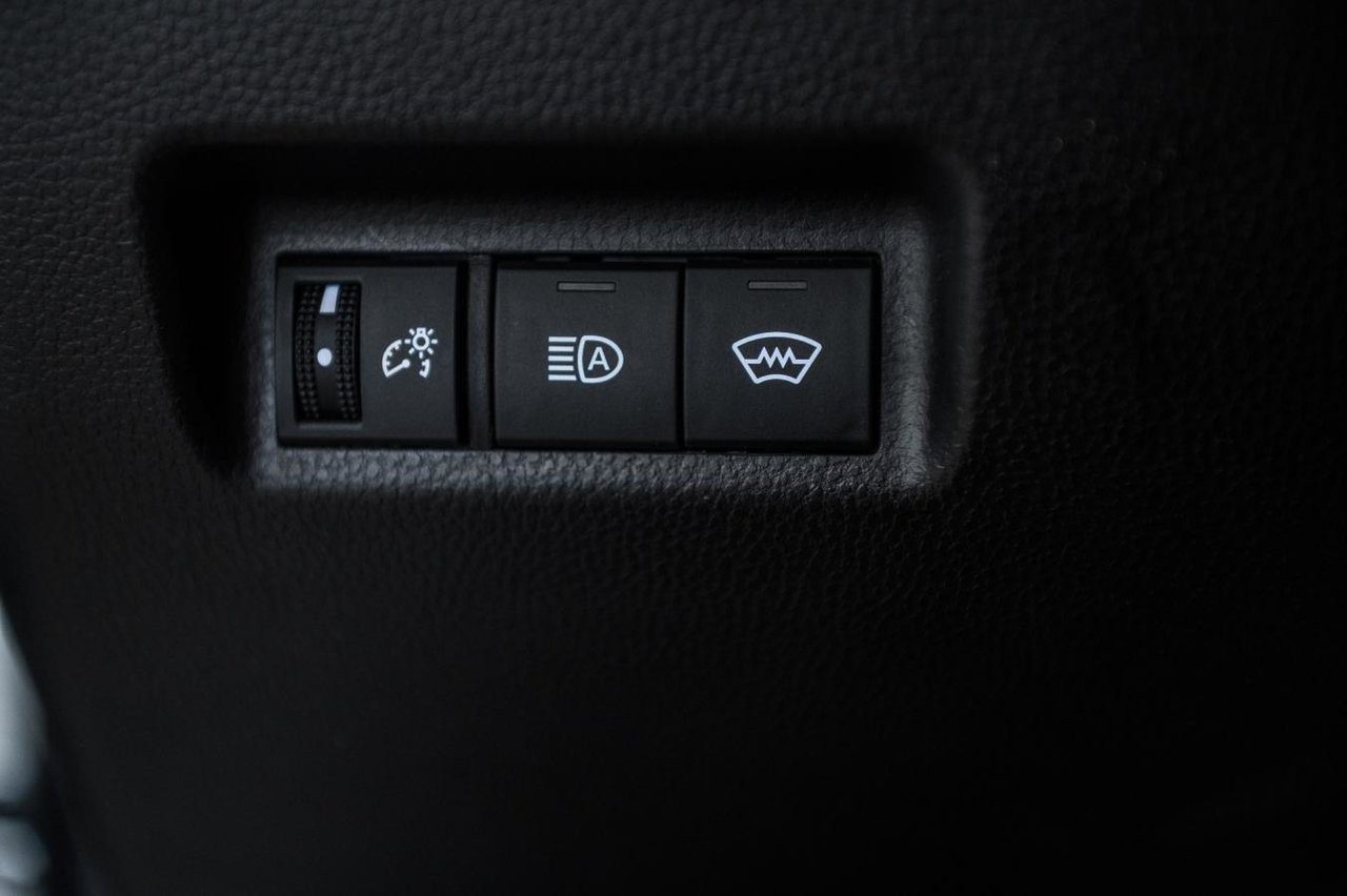 2024 Toyota RAV4 LE-15