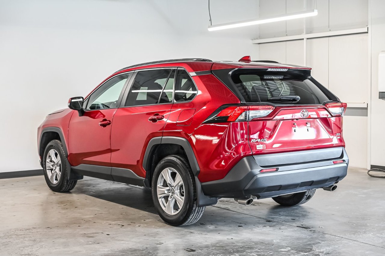 2025 Toyota RAV4 XLE-4