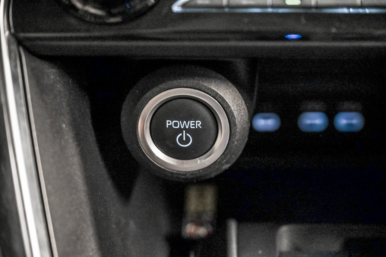 Toyota Venza LE 2024-16