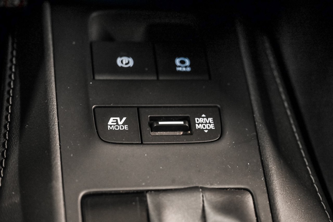 Toyota Venza LE 2024-15