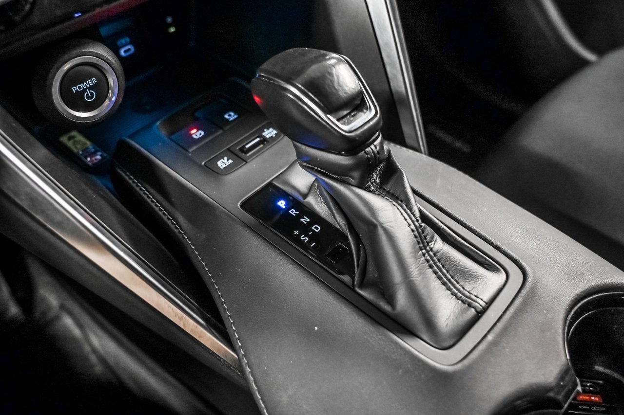 Toyota Venza LE 2024-14