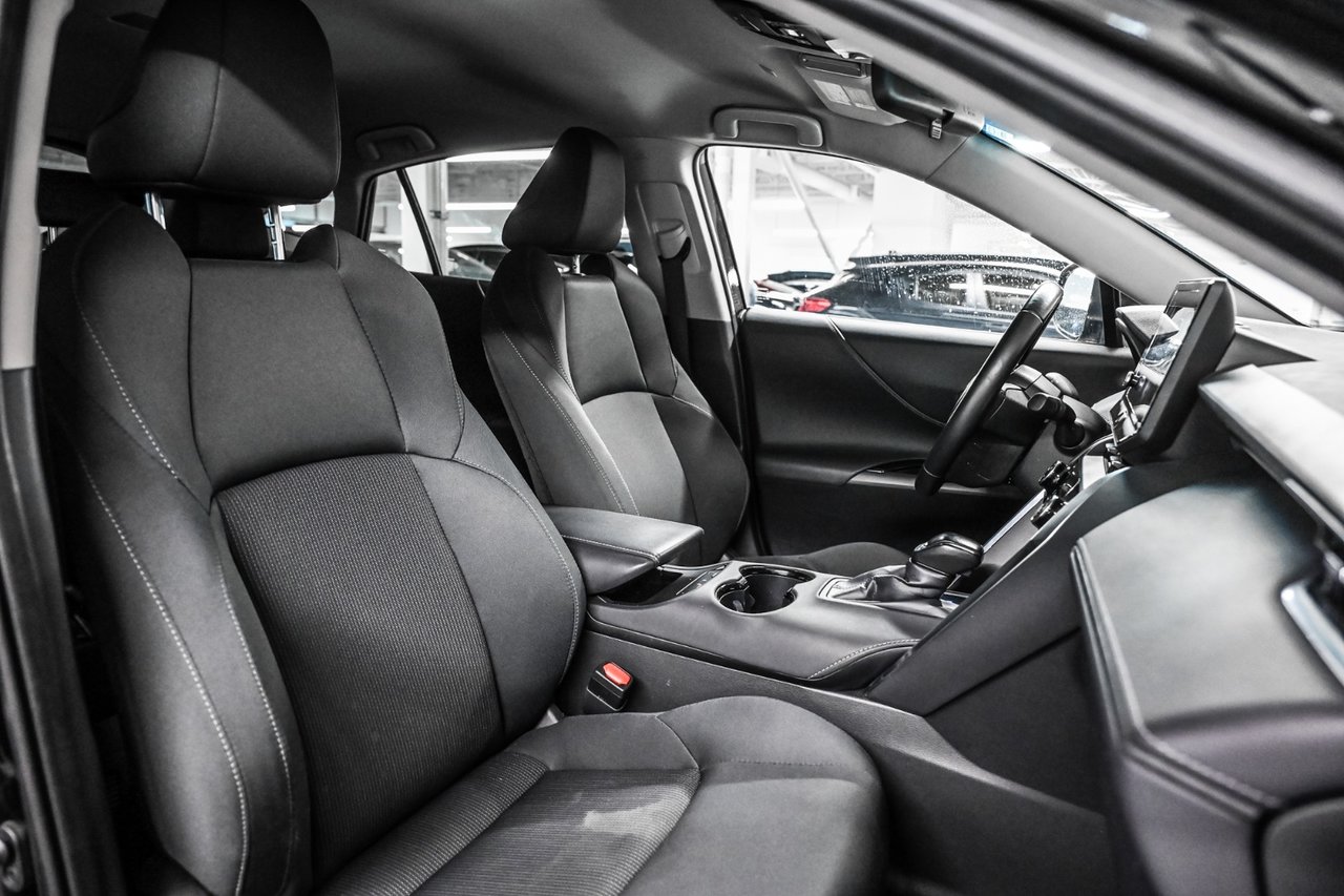 Toyota Venza LE 2024-24